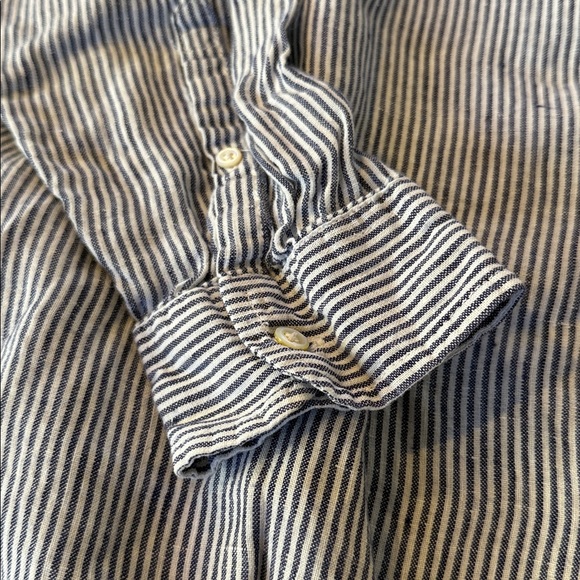 LL Bean Women’s pinstriped 100% Linen Button Up Shirt Top Large petite (NH) - Picture 2 of 5